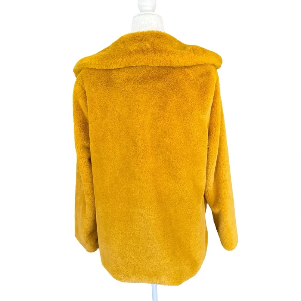 LUII "Jackie" Faux Fur Jacket in Yellow Mustard and Cheetah‎ Lined- Large - Picture 4 of 12